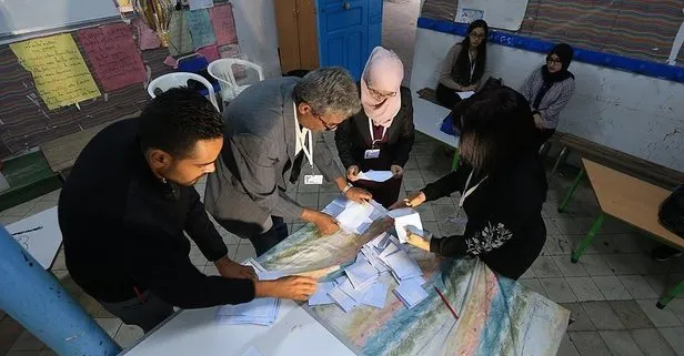 Tunus’ta yerel seçimlerde birinci parti Nahda