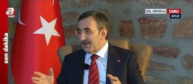 cumhurbaskani-yardimcisi-cevdet-yilmaz-a-haber-ekranlarinda-onemli-aciklamalarda-bulundu-1711378364743.jpeg