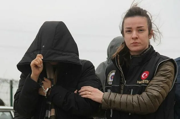 ABD'den kargoyla uyuşturucu gönderilen kimyager Selin'e gözaltı