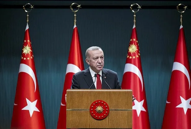 takvimcomtr-duyurmustu-baskan-erdogan-emeklilere-bayram-mujdesini-acikladi-maaslar-ve-ikramiyeler-erken-yataca-1686079963933.jpeg Takvim.com.tr duyurmuştu! Başkan Erdoğan emeklilere bayram müjdesini açıkladı: Maaşlar ve ikramiyeler erken yatacak-2