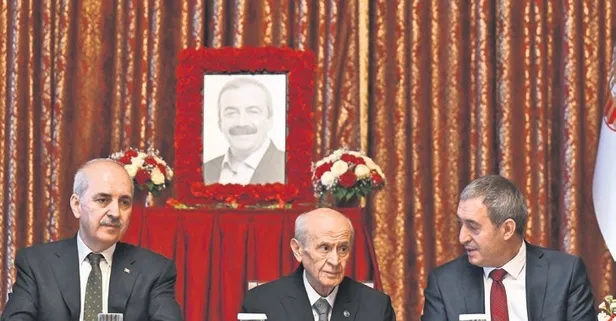 Sırrı Süreyya Önder'in anma törenine MHP Lideri de katıldı!