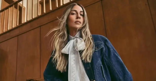 Sinem Kobal’dan düğün sonrası taze kareler! Yeni gelin Katie Christie ile pozları sosyal medyayı salladı