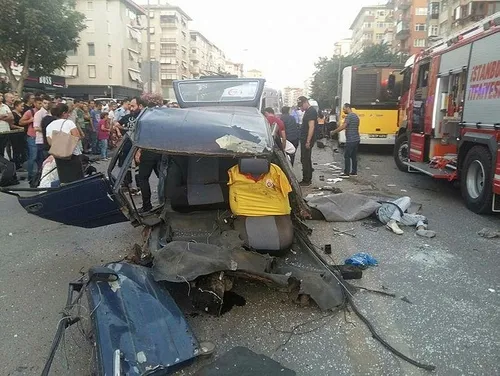 İstanbul'da feci kaza! Ölü ve yaralılar var-1