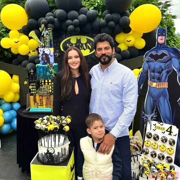 2 çocuk sahibi Burak Özçivit ile Fahriye Evcen oğulları Kerem için hastaneye koştu! Burak Özçivit’in elindeki reçete... - 14