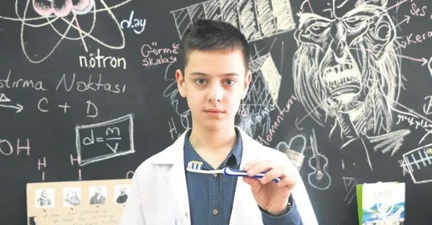 14 yaşındaki Muhammet Akman doğal diş macunu üretti