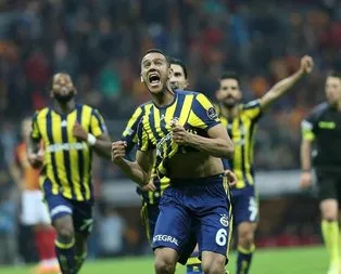 Arena’da Fener alayı!