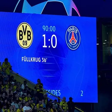 Şampiyonlar Ligi yarı final ilk maçında Borussia Dortmund, PSG’yi tek golle devirdi