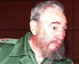 Fidel Castro hayatını kaybetti