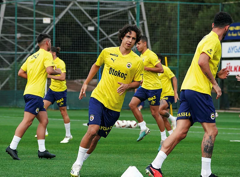 Fenerbahçe'den beklenmedik transfer! Kanarya'dan ters köşe - 5