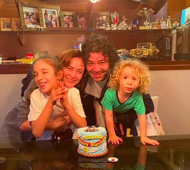 Ceyda Düvenci kızının regl olduğunu duyurunca sosyal medya ikiye bölündü! 'Kızınızın özelini nasıl paylaşırsınız!'-7