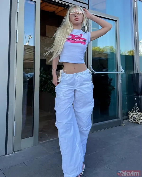 Aleyna Tilki’den yarı çıplak direk dansı! Sosyal medya ikiye bölündü! “Sesim iyi olmasaydı pole dancer” olurdum demişti... - 19