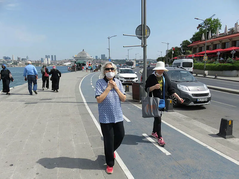 Koronavirüs vakaları tekrar artışta! Sokağa çıkma yasağı gelir mi? - 4