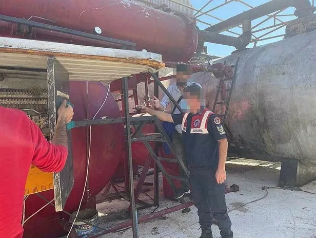 on-numara-yag-uretimine-sucustu-12-milyon-tl-ceza-kesildi-1631128783249.jpeg 'On numara yağ' üretimine suçüstü: 1.2 milyon TL ceza kesildi-2