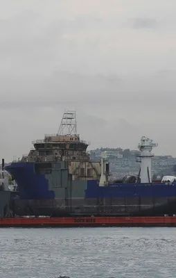 İstanbul Boğazı’nda ilginç görüntü