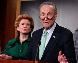 Paralel senatör İslam düşmanı