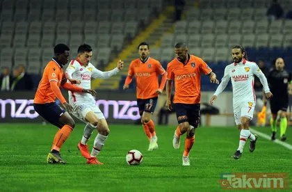 Liderlik tehlikede | Medipol Başakşehir 0-2 Göztepe