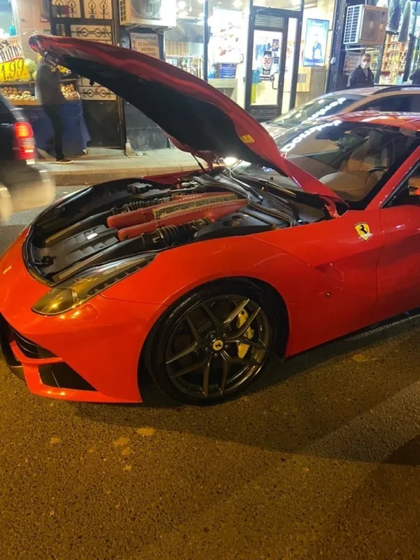 almanyadan-turkiyeye-gelen-5-milyon-lira-degerindeki-ferrari-f12-berlinetta-kagithanede-yolda-kaldi-calistirilamadi-1607754695651.jpg Almanya'dan Türkiye'ye gelen 5 milyon lira değerindeki Ferrari F12 Berlinetta Kağıthane'de yolda kaldı çalıştırılamadı-6