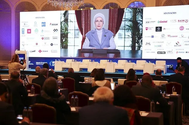 Emine Erdoğan'dan 12. Boğaziçi Zirvesi'ne video mesaj