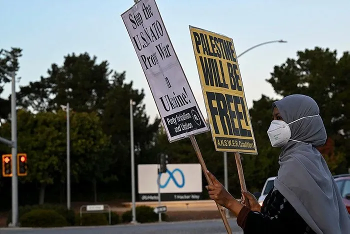 siyonist-israilin-sitesi-facebook-filistinin-sesini-kesmeye-calisiyor-suikast-cagrisi-yapan-israil-reklami-ona-1700821014298.jpeg Siyonist İsrail'in sitesi Facebook Filistin’in sesini kesmeye çalışıyor! Suikast çağrısı yapan İsrail reklamı onaylandı...-5