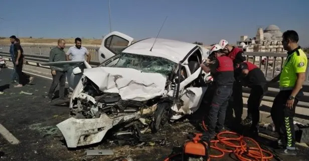 Şanlıurfa’da feci kaza! Otomobil ile hafif ticari araç çarpıştı: Aynı aileden 3 kişi öldü