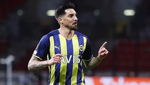 ozel-haber-i-jose-sosa-memleket-yolcusu-arjantinli-yildiza-kanca-attilar-1653317259588.jpeg Özel Haber I Jose Sosa memleket yolcusu! Arjantinli yıldıza kanca attılar-2