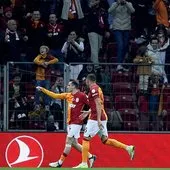 Galatasaray evinde seriyi sürdürdü! Antalyaspor’u da geçtiler