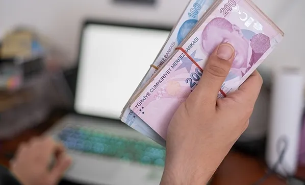 ssk-bag-kur-eytliye-sevindirici-haber-az-evvel-geldi-3961-10-bin-tl-kok-maas-en-dusuk-7500-ve-uzeri-alanlar-ya-1696394388215.jpg SSK, Bağ-Kur, EYT'liye TÜİK hesaplı tablo oluştu! %39.61 ek zam + 10 bin TL kök maaş! En düşük 7.500 ve üzeri alanlar: İyileştirme, refah payı...-11