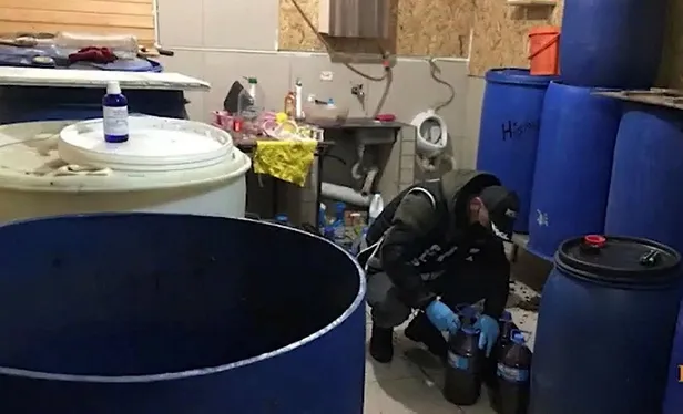 Son dakika: Sahte içki kabusu can almaya devam ediyor! Kurbanların sayısı da 35'e ulaştı-11