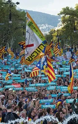 Katalonya bağımsızlığını ilan etti
