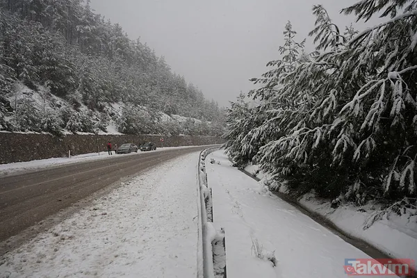 İstanbul'da 5 ilçede eğitime ara! Valilikler peş peşe açıkladı: Şehir şehir kar tatili raporu - 19