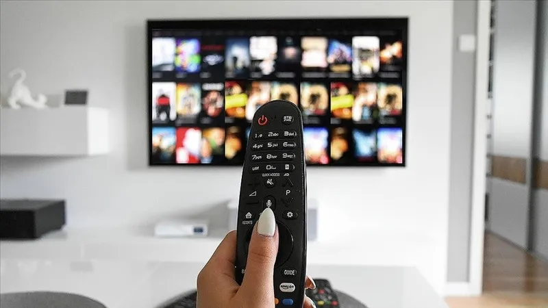 bayram-haftasi-tv-yayin-akisi-dizilerin-yeni-bolum-tarihleri-ne-zaman-1779349671276.jpg Bayram haftası TV yayın akışı: Dizilerin yeni bölüm tarihleri ne zaman?-4