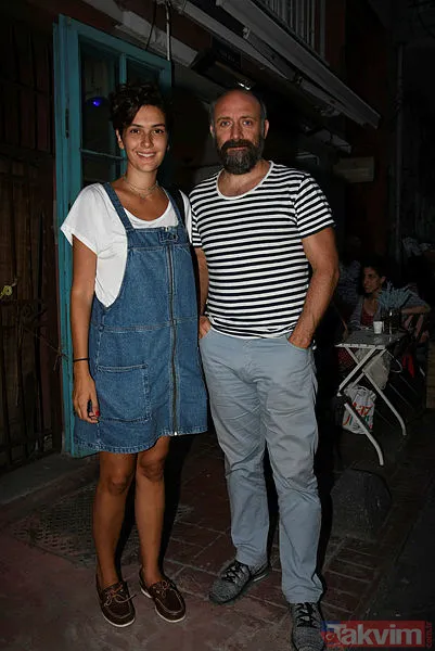 Halit Ergenç ile Bergüzar Korel’in evinde işler karıştı! 14 yıl önce evlenmişlerdi! “Ergenç’lerin doğal yaşamına şahit oluyorsunuz” - 7