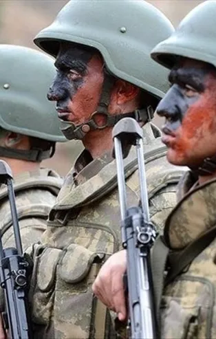 MSB Kara Kuvvetleri sözleşmeli er başvuru formu: 2021 KKK sözleşmeli er başvuru şartları neler? Maaş ve mesai saatleri...