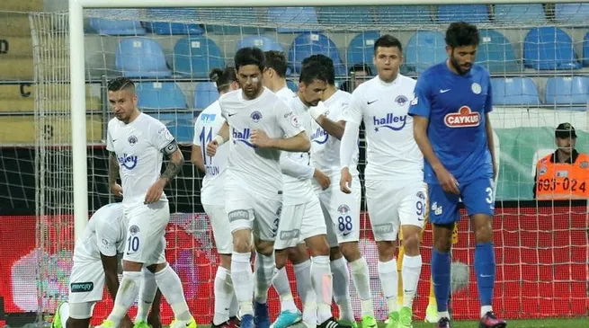 Kasımpaşa yarı finale çıktı