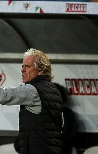 Sarı-Lacivertliler Portekizli  hoca Jorge Jesus ile her konuda anlaştı