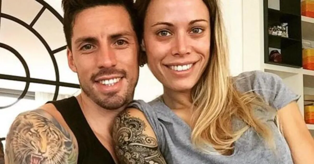 Trabzonspor’un kaptanı Jose Sosa’nın eşi Carolina Alurralde ay yıldız ve ’yenge’ dövmesi yaptırdı