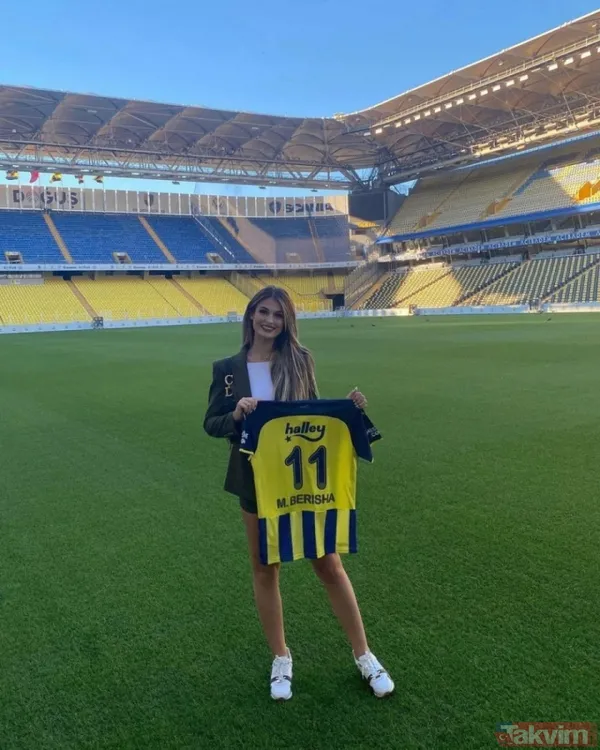 Berisha'nın eşi Vesa Vllasaliu Fenerbahçe taraftarına veryansın etti! Seni kaldırırken... - 11