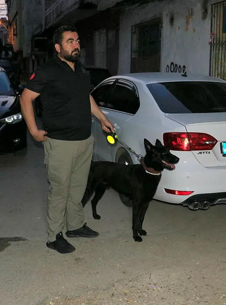 adanada-uyusturucu-saticisi-10-kisi-tutuklandi-1592033036650.jpg Adana’da uyuşturucu satıcısı 10 kişi tutuklandı-2