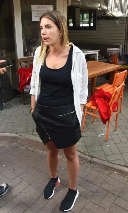 Sette taciz skandalı büyüyor! Dava açılırsa Özge’nin yanındayız-2