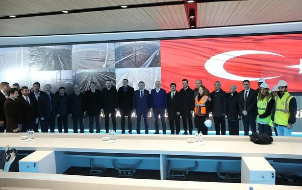 istanbula-bir-eser-daha-ulastirma-ve-altyapi-bakani-adil-karaismailoglu-duyurdu-metrolarin-beyni-olacak-1672059189319.jpeg