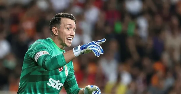 Muslera takımda kalacak mı? Fedakarlık yapmıştı