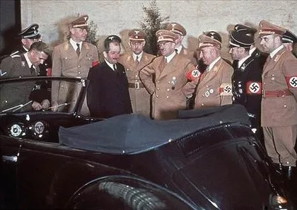 Hitler’in Görülmemiş Fotoğrafları