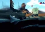 Sürücülerin trafik tartışması kamerada