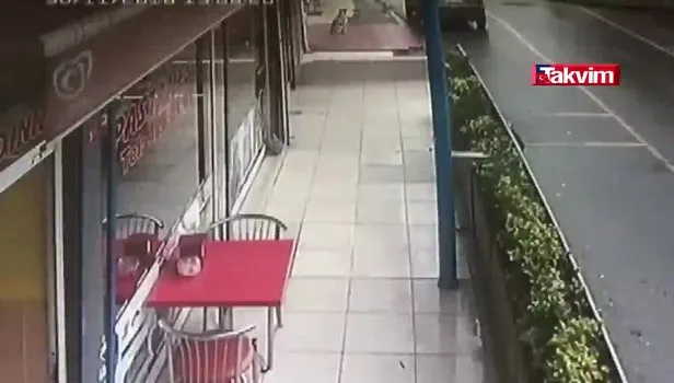 Pendik'te pompalı tüfekle kuyumcu soygunu kamerada