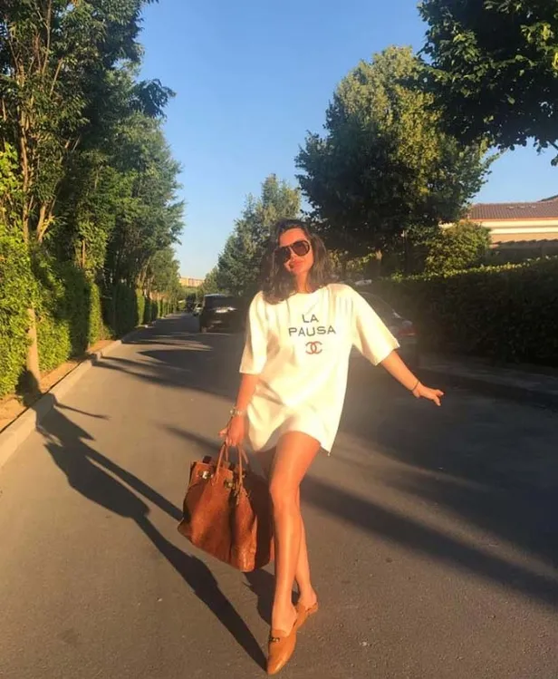doya-doya-moda-yasemin-kimdir-modaci-yasemin-yilmaz-kac-yasinda-nereli-yasemin-yilmaz-evli-mi-1661435614230.jpg Doya Doya Moda Yasemin kimdir? Modacı Yasemin Yılmaz kaç yaşında, nereli? Yasemin Yılmaz evli mi?-4