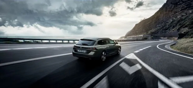 Peugeot 508 Sedan SW resmen tanıtıldı! 2020 Peugeot 508 Sedan SW özellikleri-5