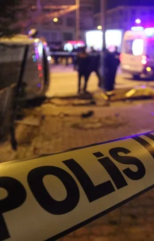 Gaziosmanpaşa'da yanan çadırda ceset bulundu