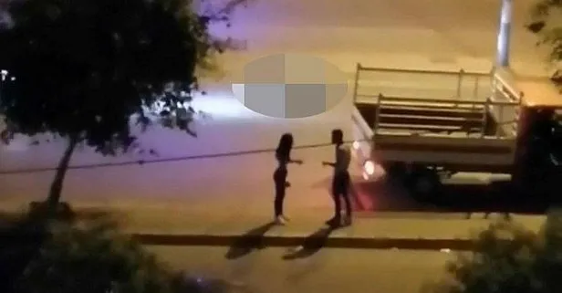 Son dakika: İzmir’de genç kıza sokak ortasında darp!