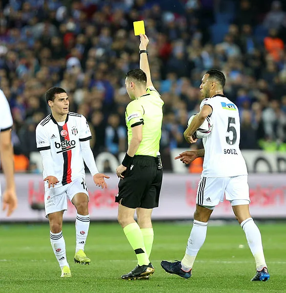 1649052587110.jpg Trabzonspor - Beşiktaş maçının hakemi Zorbay Küçük hakkında flaş iddia! MHK'dan radikal karar-5