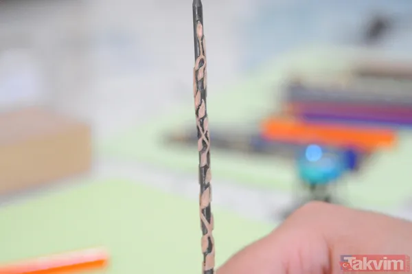 İnternetten görüp başladı! 7 yıldır kurşun kalem ucuna figürler işliyor! 200'ün üzerinde çalışması var - 11